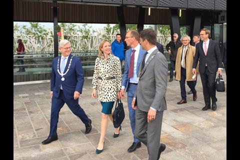 The interchange was inaugurated by State Secretary for Infrastructure & Water Management Stientje Van Veldhoven and the Mayors of Lansingerland and Zoetermeer.